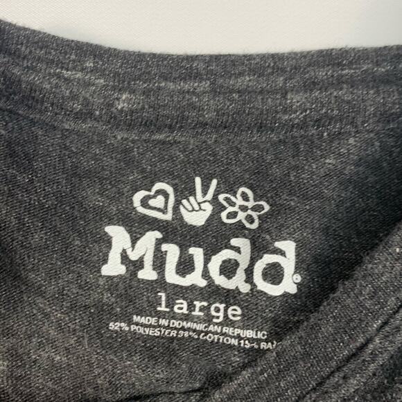 Gray Short Sleeve Fitted Graphic Tee - Picture 10 of 13